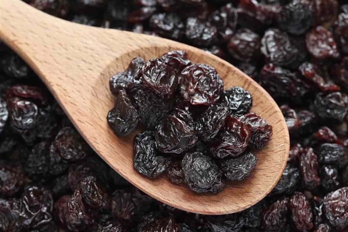کشمش سیاه با طعم شیرین و کیفیت بازار پسند
